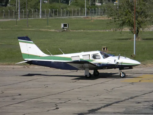 Cabina del Piper PA-34 Seneca de Aeroenlaces